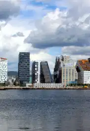 Svalbard Kuzey Işıkları Ve Kış Aktiviteleri