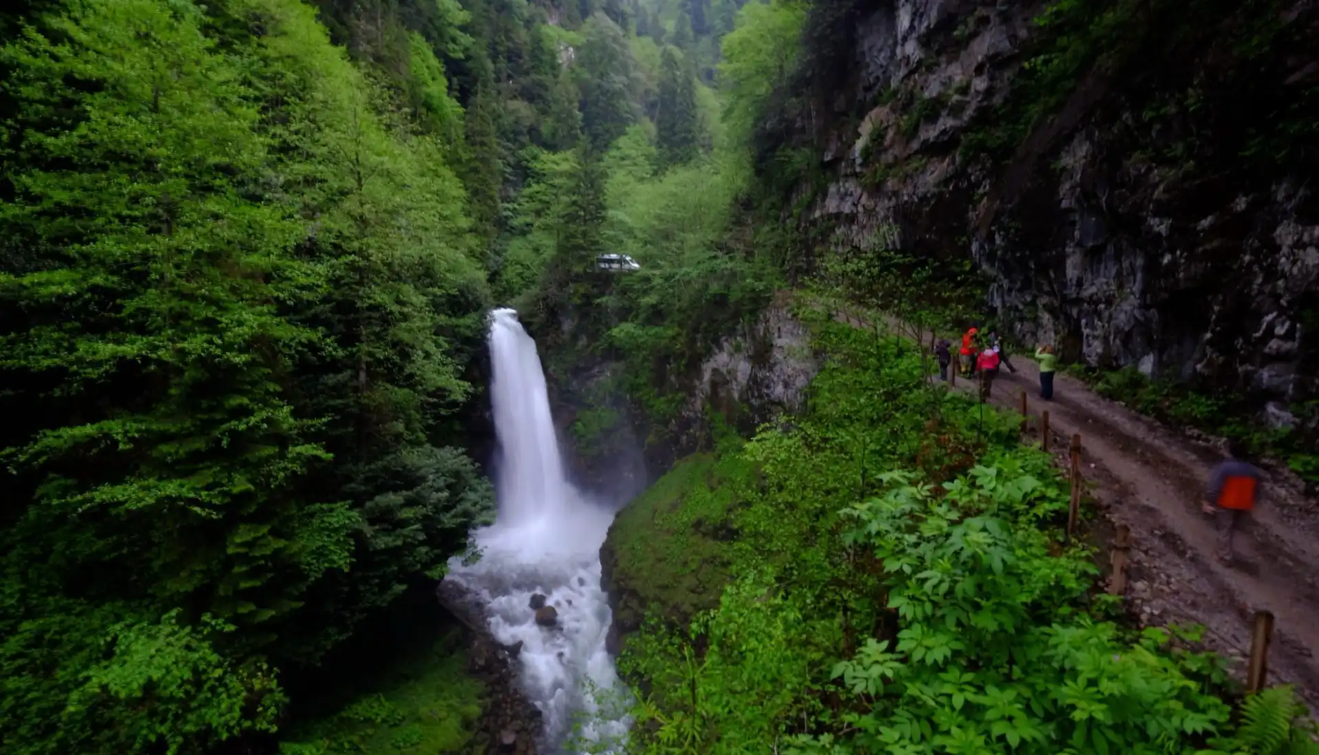 Fırtına Vadisi'nin en büyük şelalesi