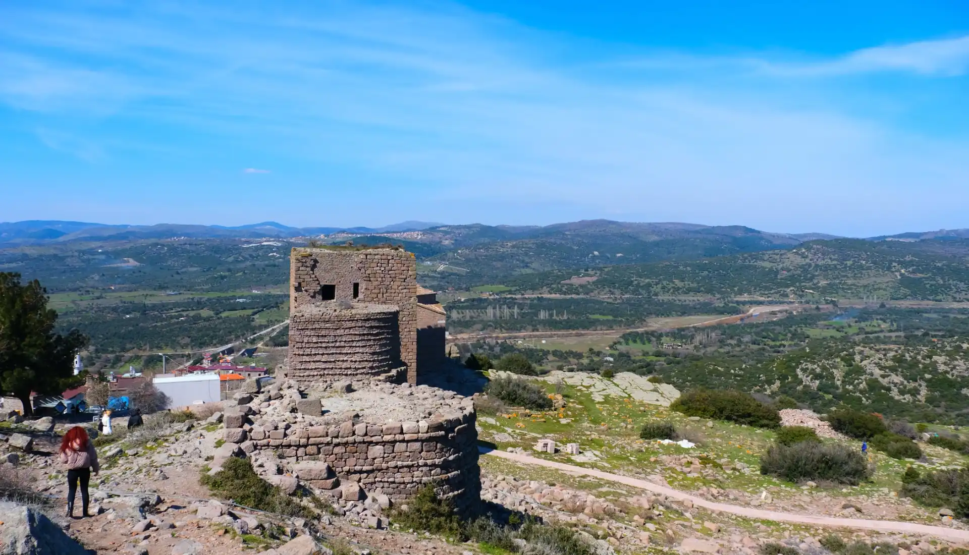Kaz Dağları Trekking Turu Tarihi Bina ve Manzara