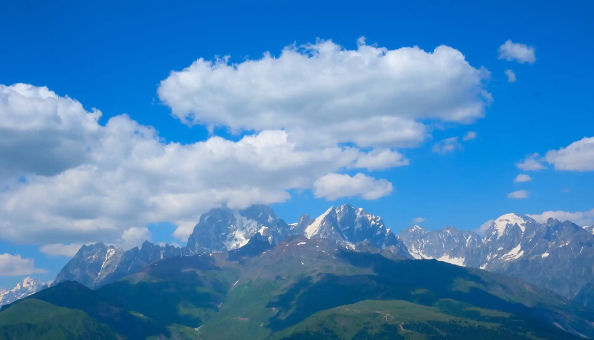 Gürcistan Macerası: Batum, Mestia, Ushguli ve Svaneti Turu Gökyüzü