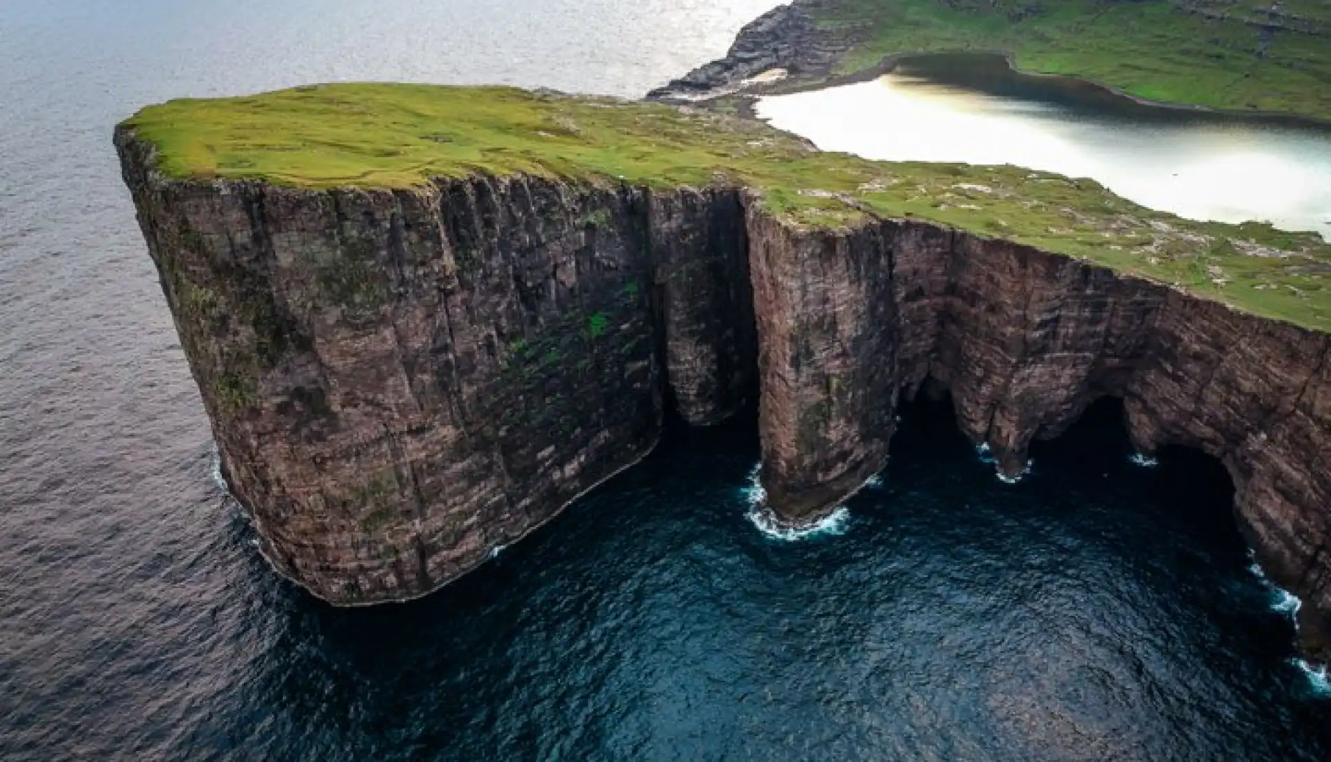 Kuzeyin Rüya Adaları 1: Faroe Adaları Falez