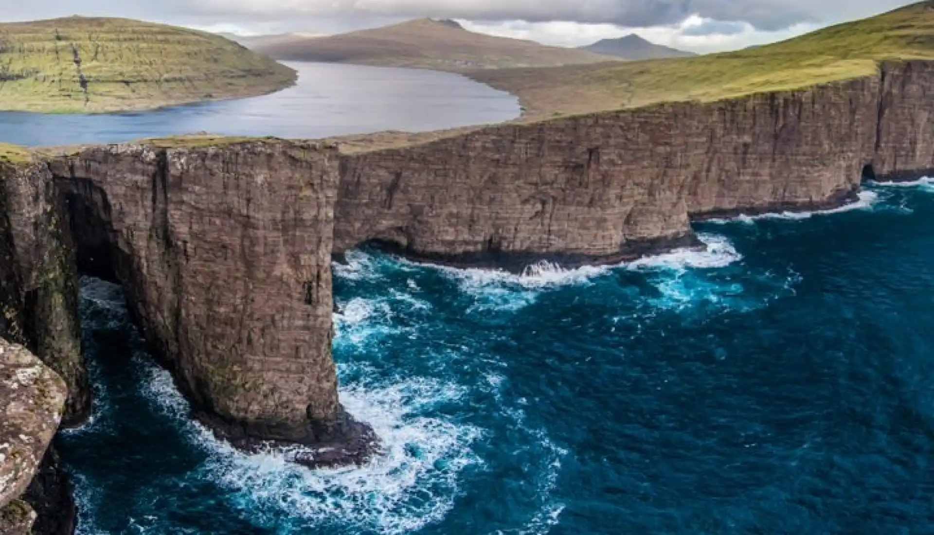 Kuzeyin Rüya Adaları 1: Faroe Adaları Dalgalar ve Dağlar