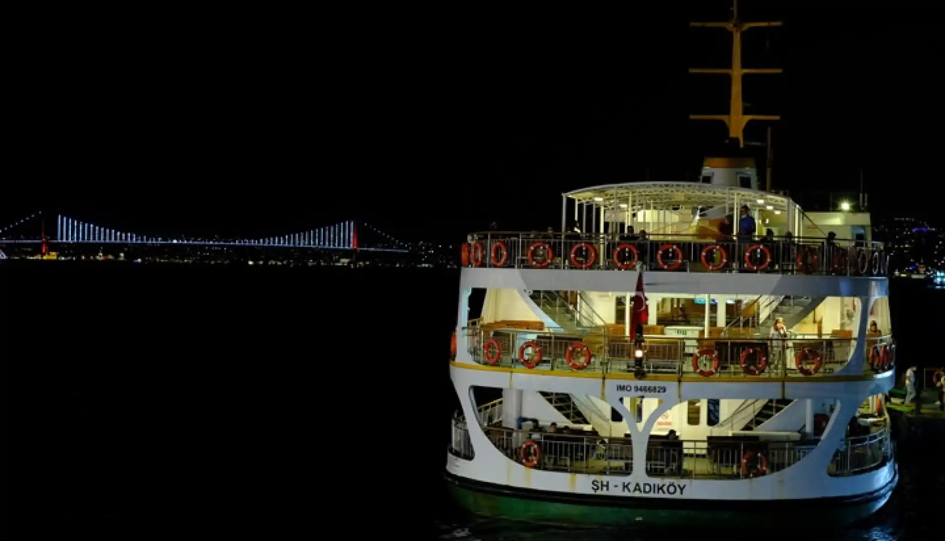 Şehrin Gece Hali - Karaköy Ve Tarihi Yarımada