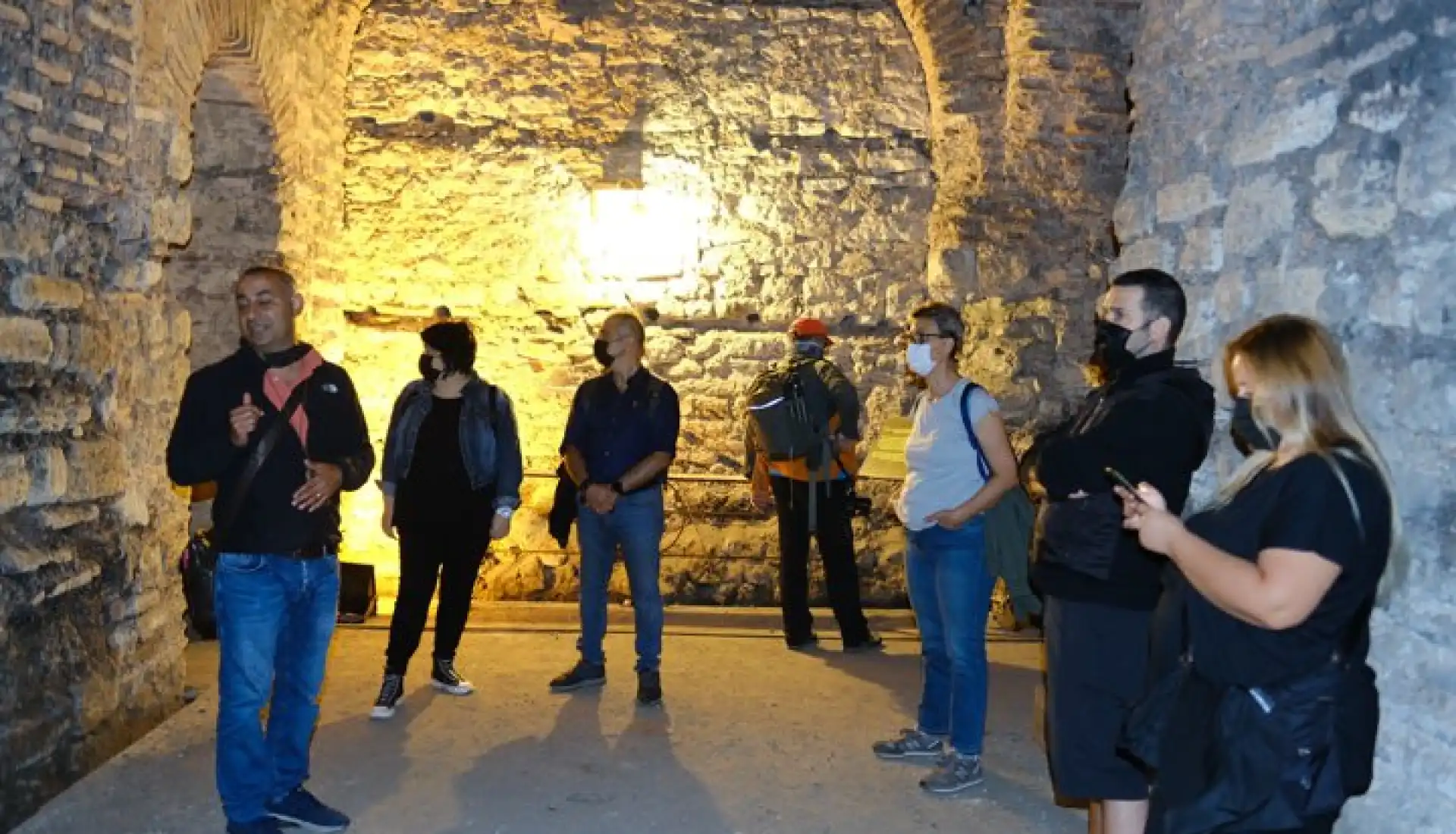 Şehrin Gece Hali - Karaköy Ve Tarihi Yarımada