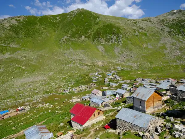 Bölgenin en büyü ve bozulmamış yaylası
