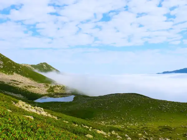 Yayla ve göllere orta seviyeli yürüyüşler