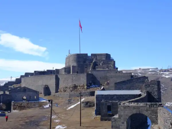 Ani Harabeleri’nden Ahlat ve Akdamar’a Doğu Anadolu Turu