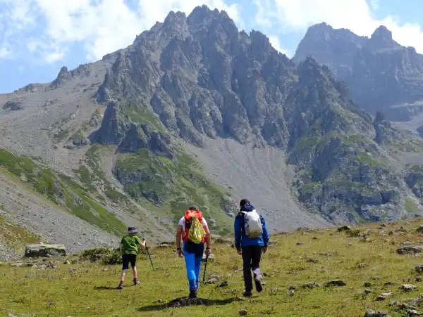 Yayla ve Göllere doğa yürüyüşleri Herkesin yapabileceği parkurlar