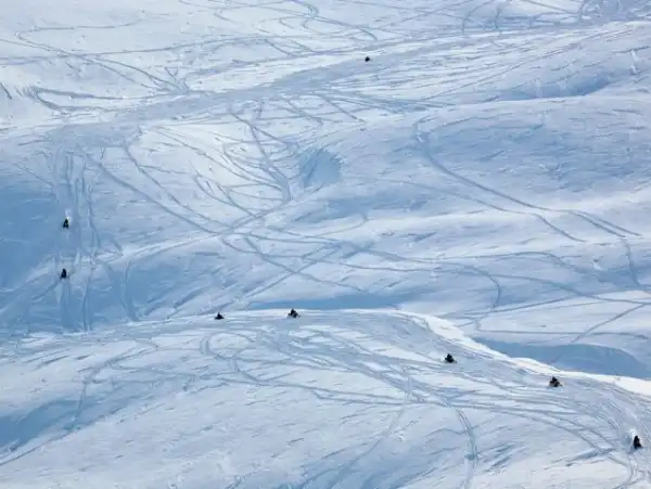 Svalbard Kuzey Işıkları Ve Kış Aktiviteleri Svalbard Kuzey Işıkları Ve Kış Aktiviteleri