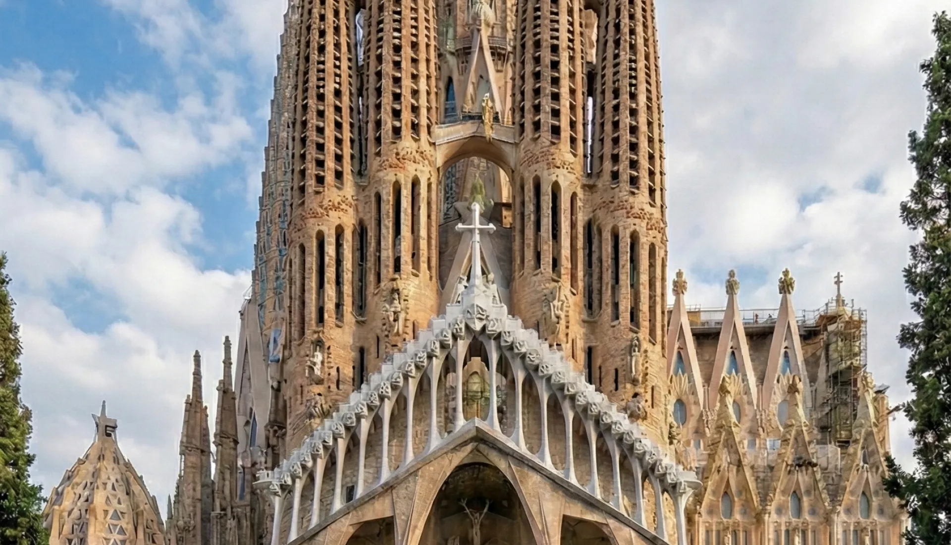 İspanya Klasikleri : Barcelona – Madrid – Endülüs Turu