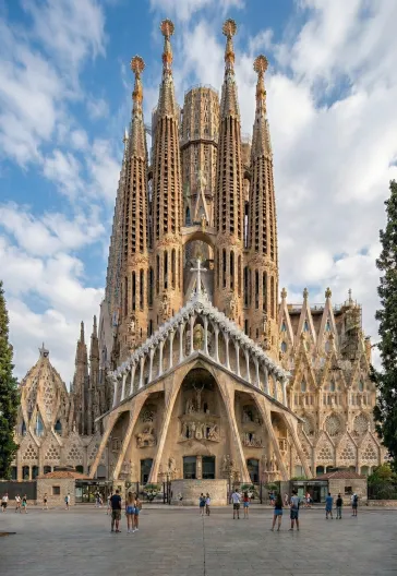 İspanya Klasikleri : Barcelona – Madrid – Endülüs Turu