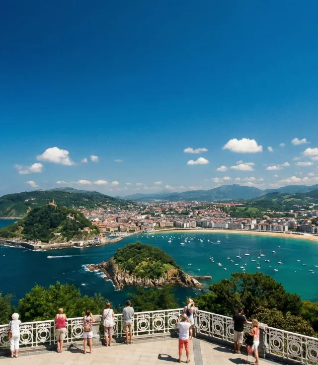 İspanya Bask & Galiçya Turu : Bilbao – Compostela – Vigo – A Coruña – San Sebastián