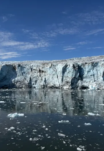 Svalbard Turu | Longyearbyen · Barentsburg · Pyramiden