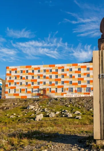 Svalbard Turu | Longyearbyen · Barentsburg · Pyramiden
