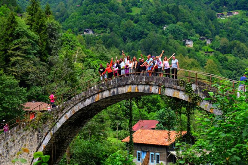 Trovit Yaylası, Yıldız Gölü, Elevit Yaylası