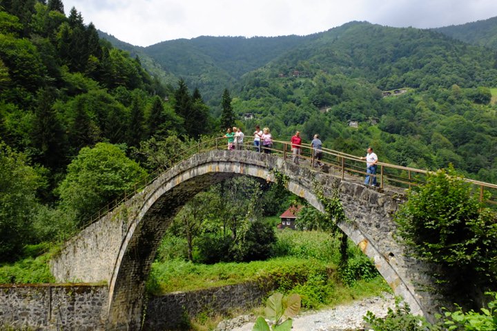 exclusive-karadeniz-5eaaa1aa4cb33