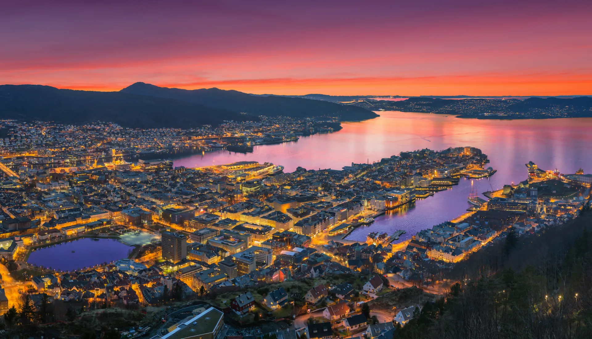 Norveç Fiyortları ve Preikestolen Turu