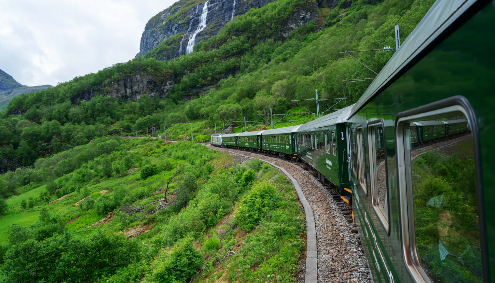 Norveç Fiyortları ve Preikestolen Turu