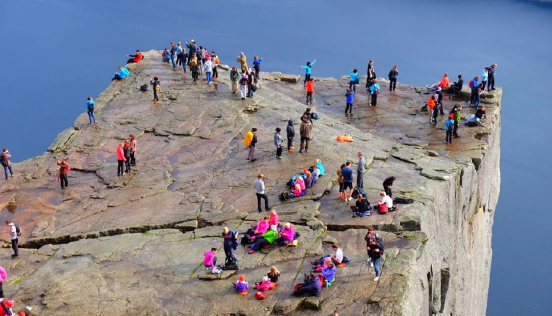 Norveç Fiyortları ve Preikestolen Turu