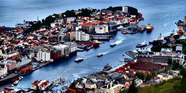 Norveç Fiyortları ve Preikestolen Turu