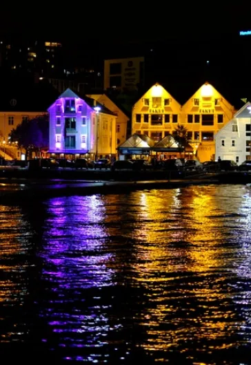 Norveç Fiyortları ve Preikestolen Turu