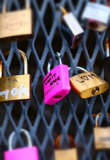 Norveç Fiyortları ve Preikestolen Turu