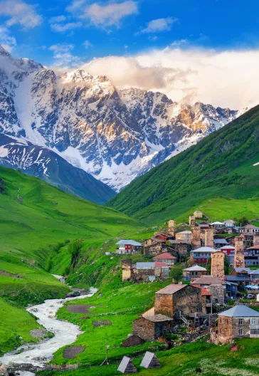 ジョージア冒険：メスティア、ウシュグリ、スヴァネティツアー