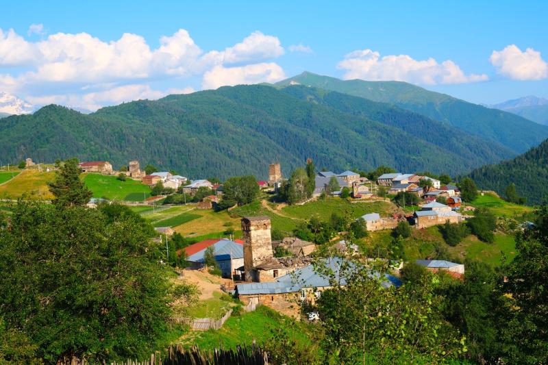 Mazeri, Ushba Şelalesi