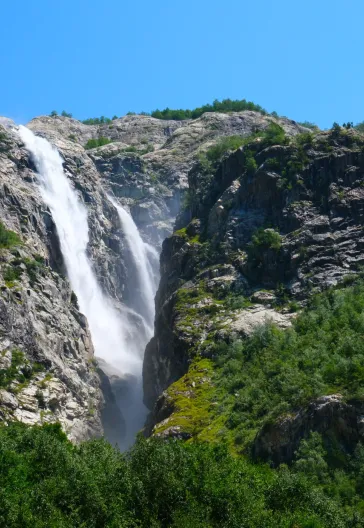 Georgia Adventure: Mestia, Ushguli and Svaneti Tour