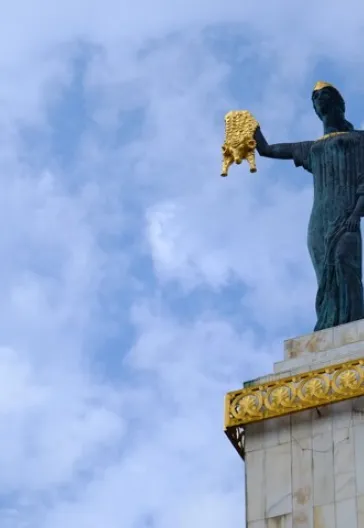 ジョージア冒険：メスティア、ウシュグリ、スヴァネティツアー