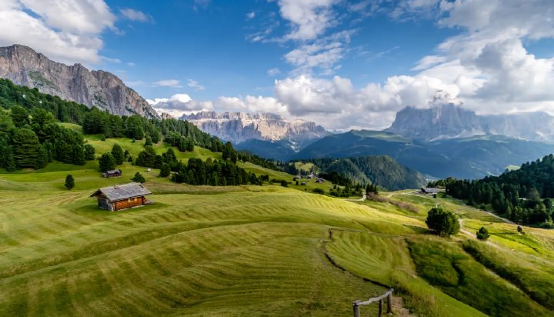 Avusturya Alpleri Tirol Ve Neuschwansteın