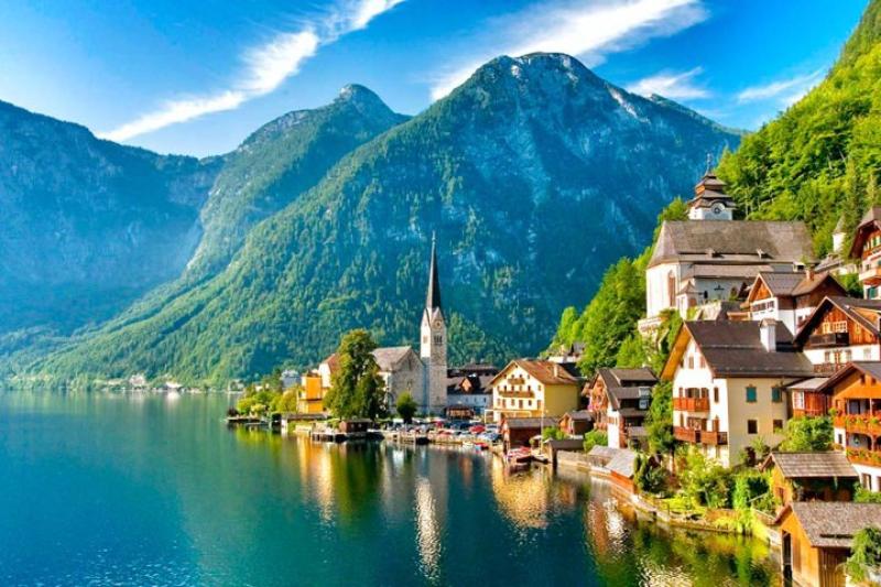 Avusturya Alpleri Tirol Ve Neuschwansteın