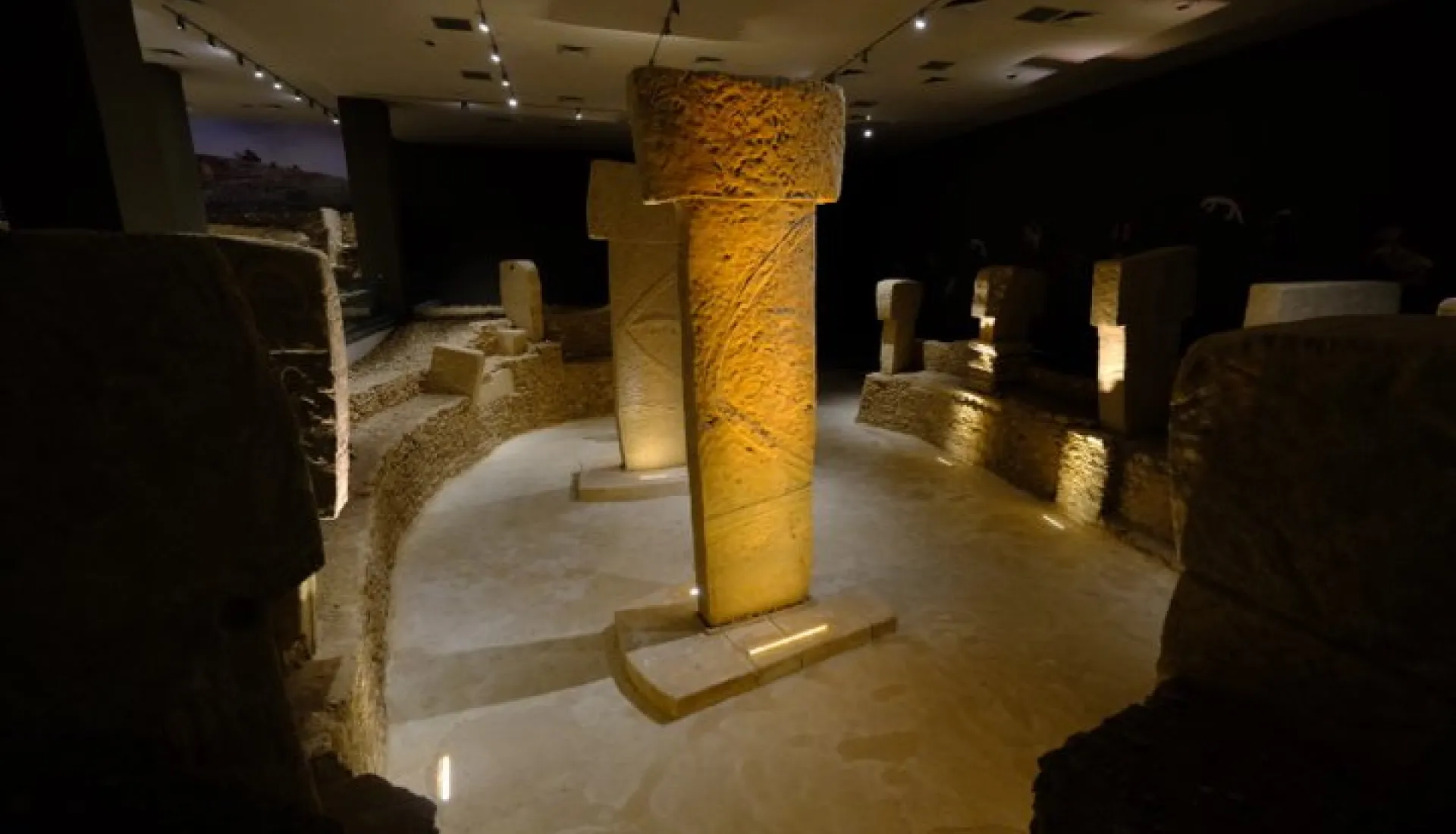 Nemrut Göbeklitepe Karahantepe Turu