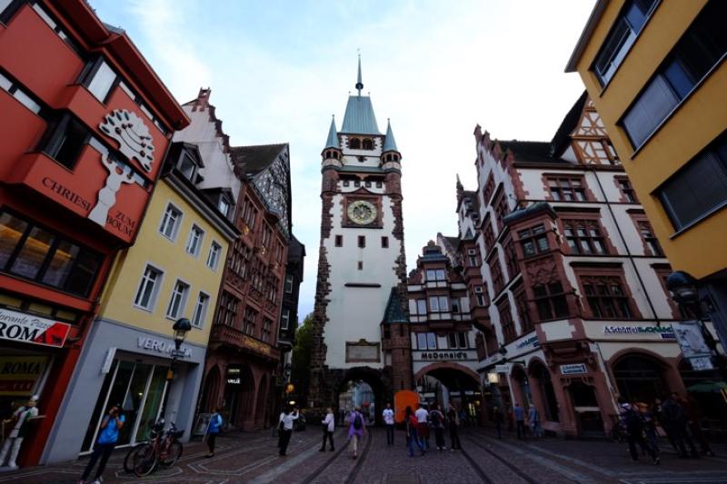 Alsace - Strasbourg, Rıbeauvılle, Rıquewıhr, Eguısheım, Colmar