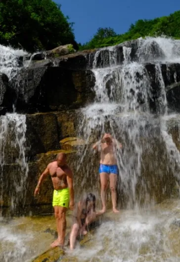 Laz Alpleri (Her Şey Dahil)