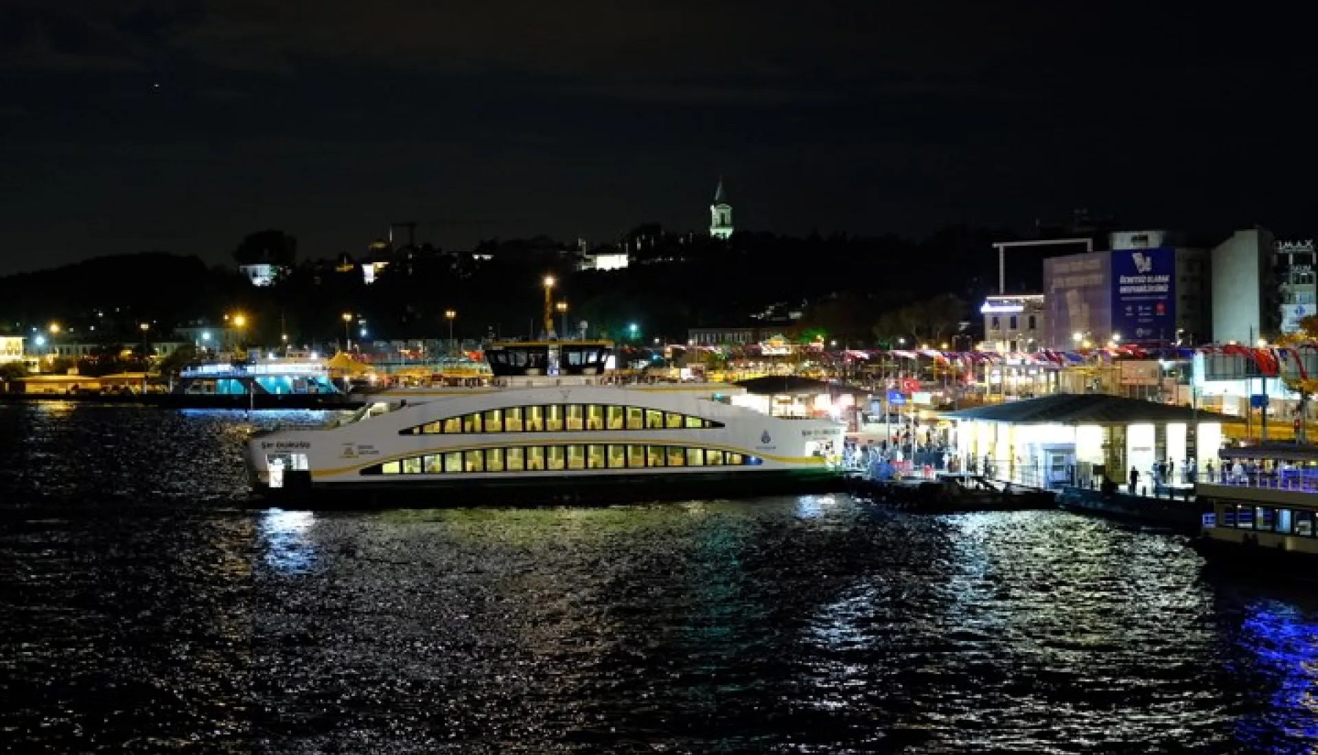 Şehrin Gece Hali - Karaköy Ve Tarihi Yarımada