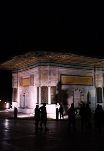 Şehrin Gece Hali - Karaköy Ve Tarihi Yarımada