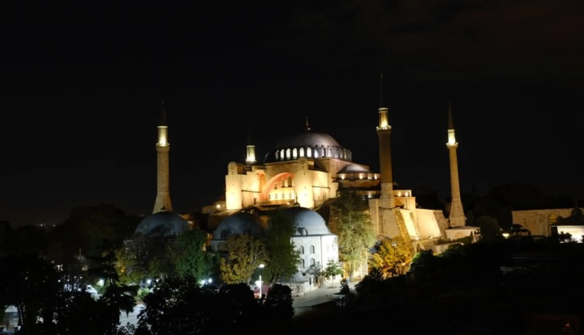 Şehrin Gece Hali - Karaköy Ve Tarihi Yarımada