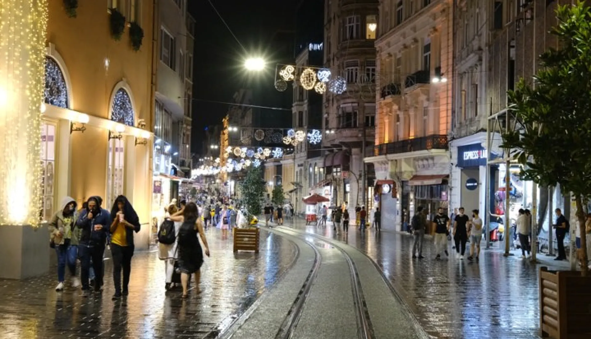 Şehrin Gece Hali - Beyoğlu Galata Pera