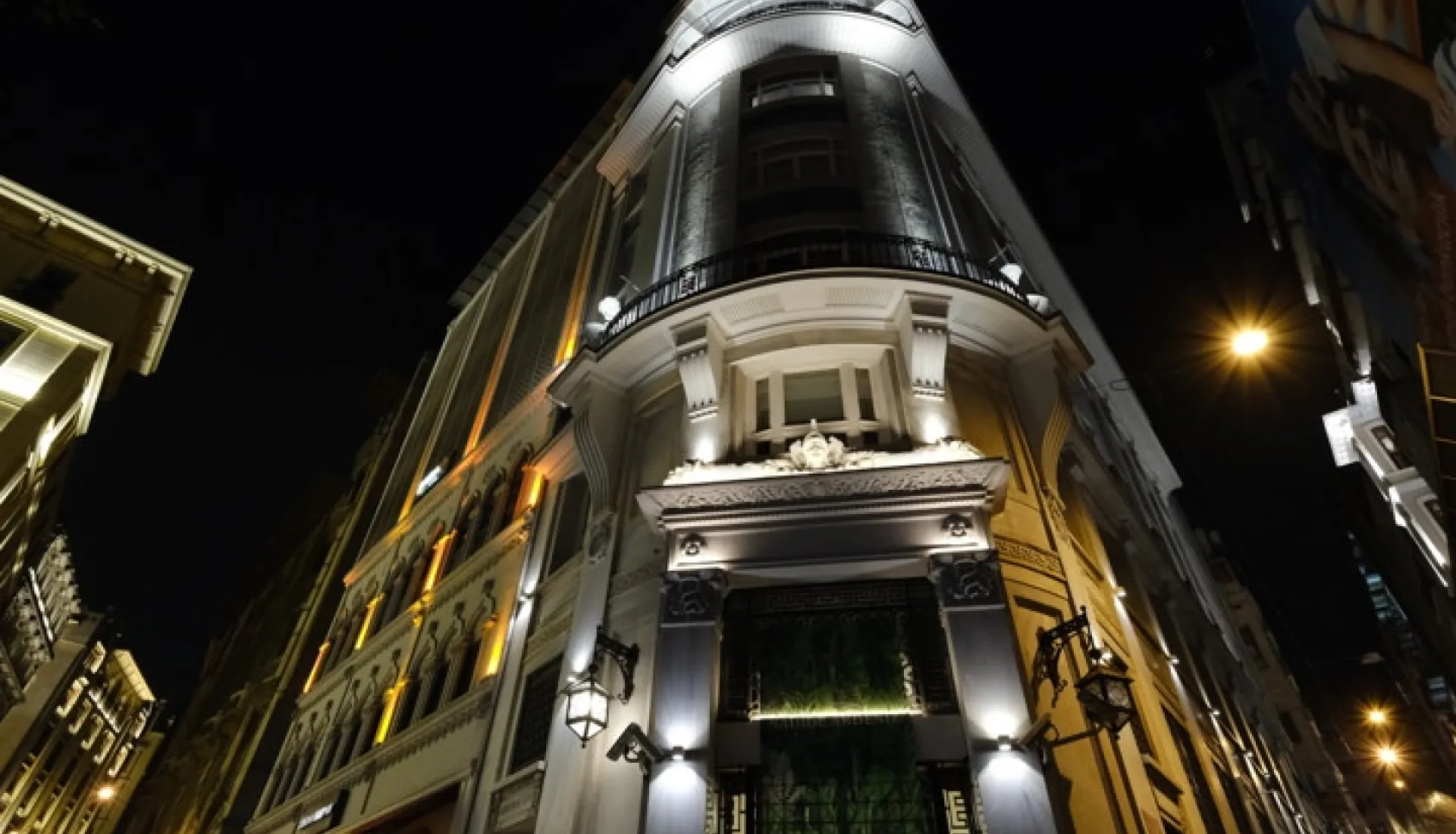 Şehrin Gece Hali - Beyoğlu Galata Pera