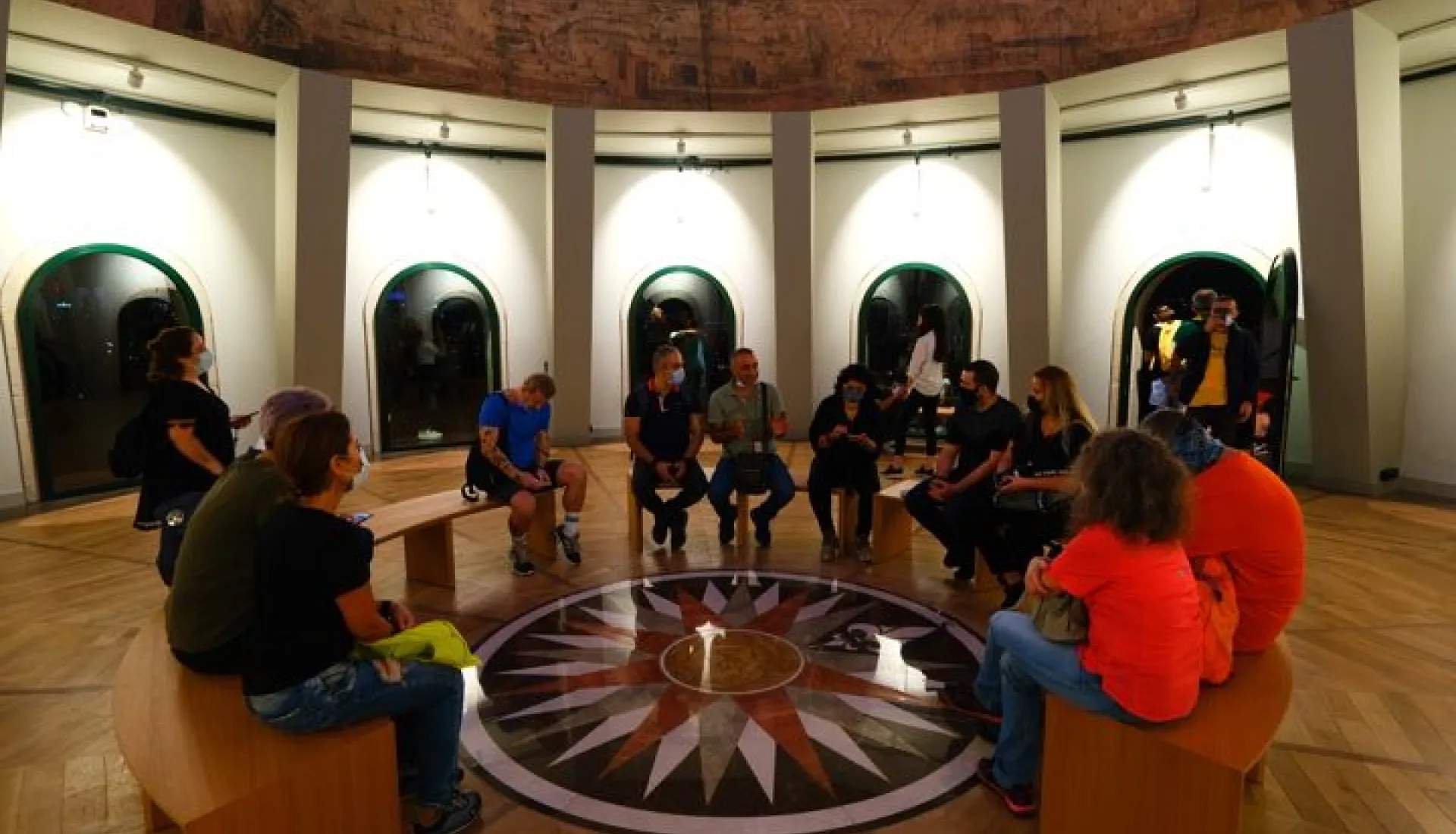 Şehrin Gece Hali - Beyoğlu Galata Pera