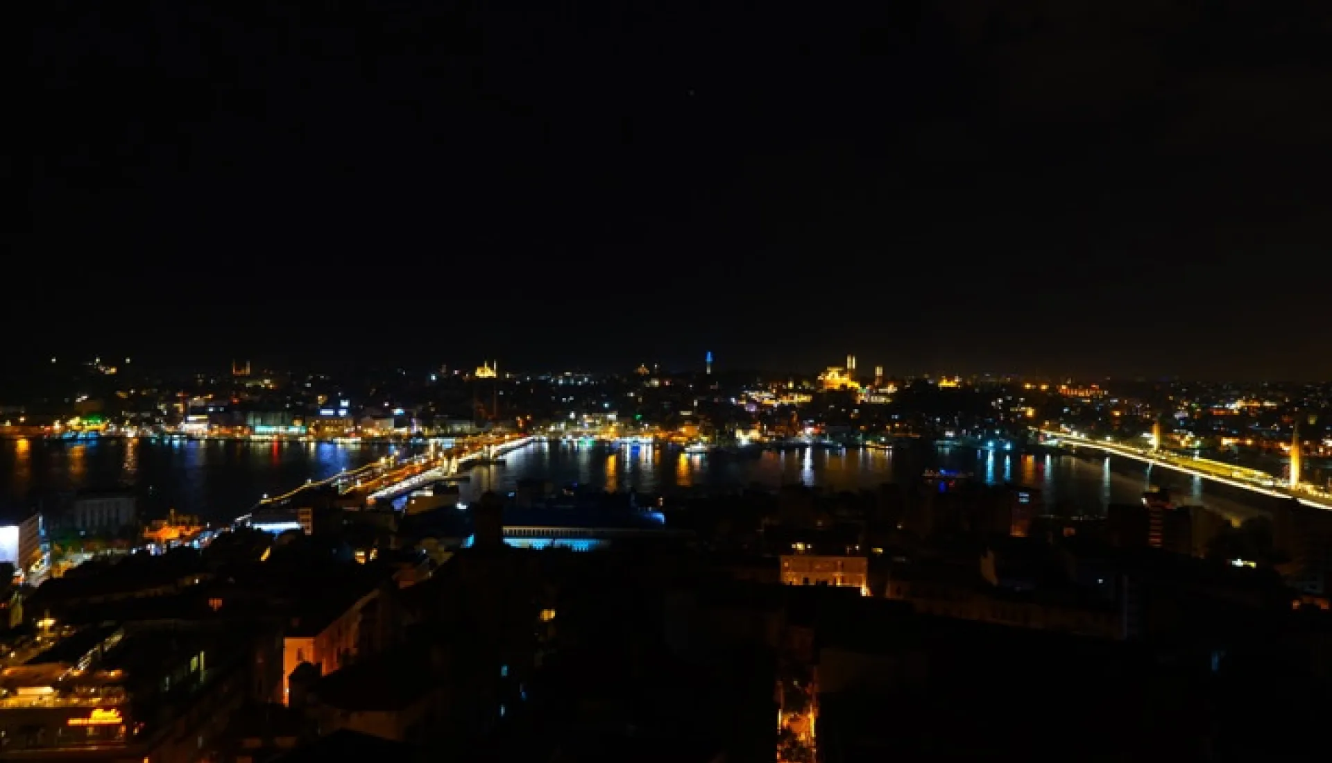 Şehrin Gece Hali - Beyoğlu Galata Pera