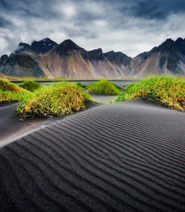 飛行機で行くアイスランド北極光ツアー（4泊5日）