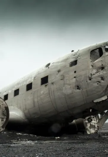 飛行機で行くアイスランド北極光ツアー（4泊5日）