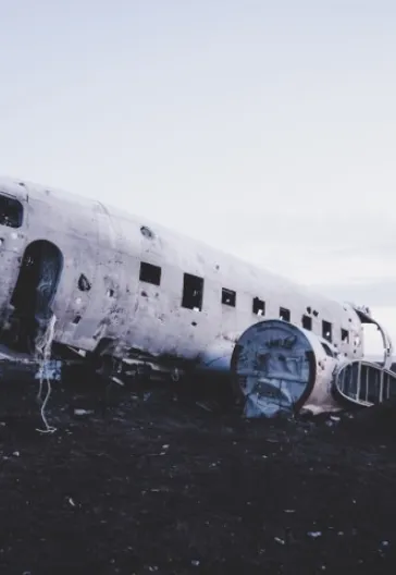 飛行機で行くアイスランド北極光ツアー（4泊5日）