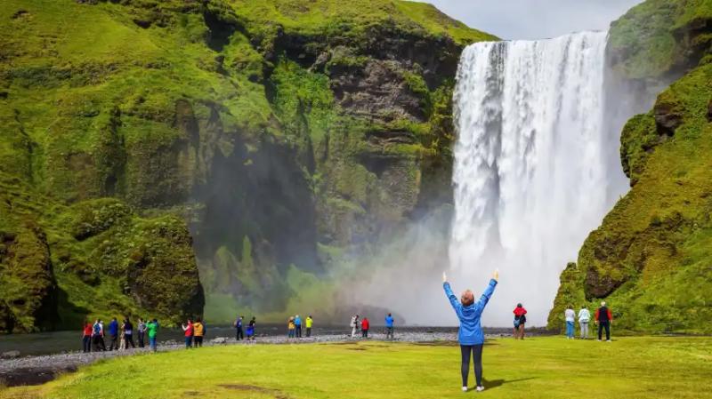 İstanbul, Þıngvellır Milli Parkı, Strokkur Gayzeri, Gullfoss Şelalesi, Reykjavik