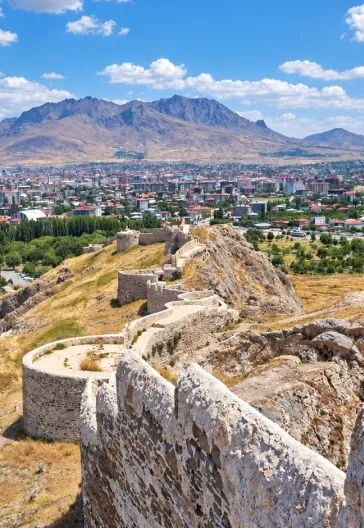 Circuit en Anatolie orientale : Des ruines d’Ani à Ahlat et Akdamar