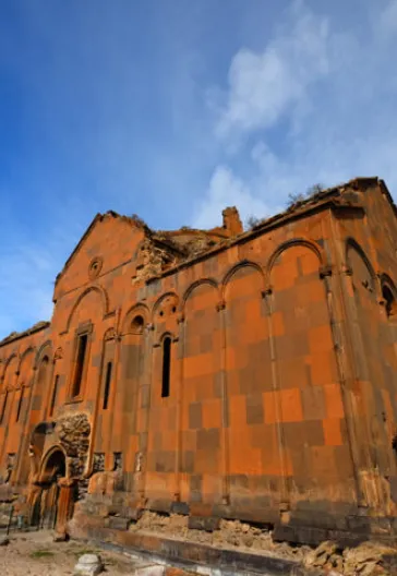 アニ遺跡からアフラトとアクダマルへの東アナトリアツアー